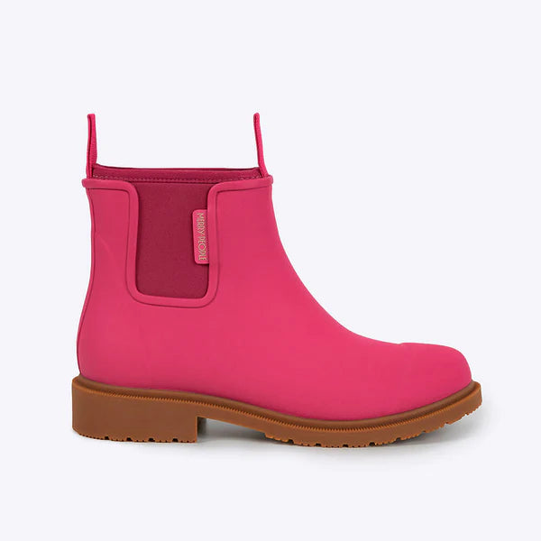 Merry People Bobbi Boots Fuschia Pink
