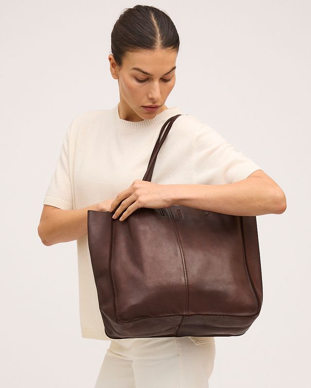 JuJu & Co Baby Unlined Tote in Chocolate