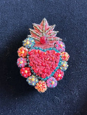 Trovelore Embellished Brooch Pin Blossom Heart
