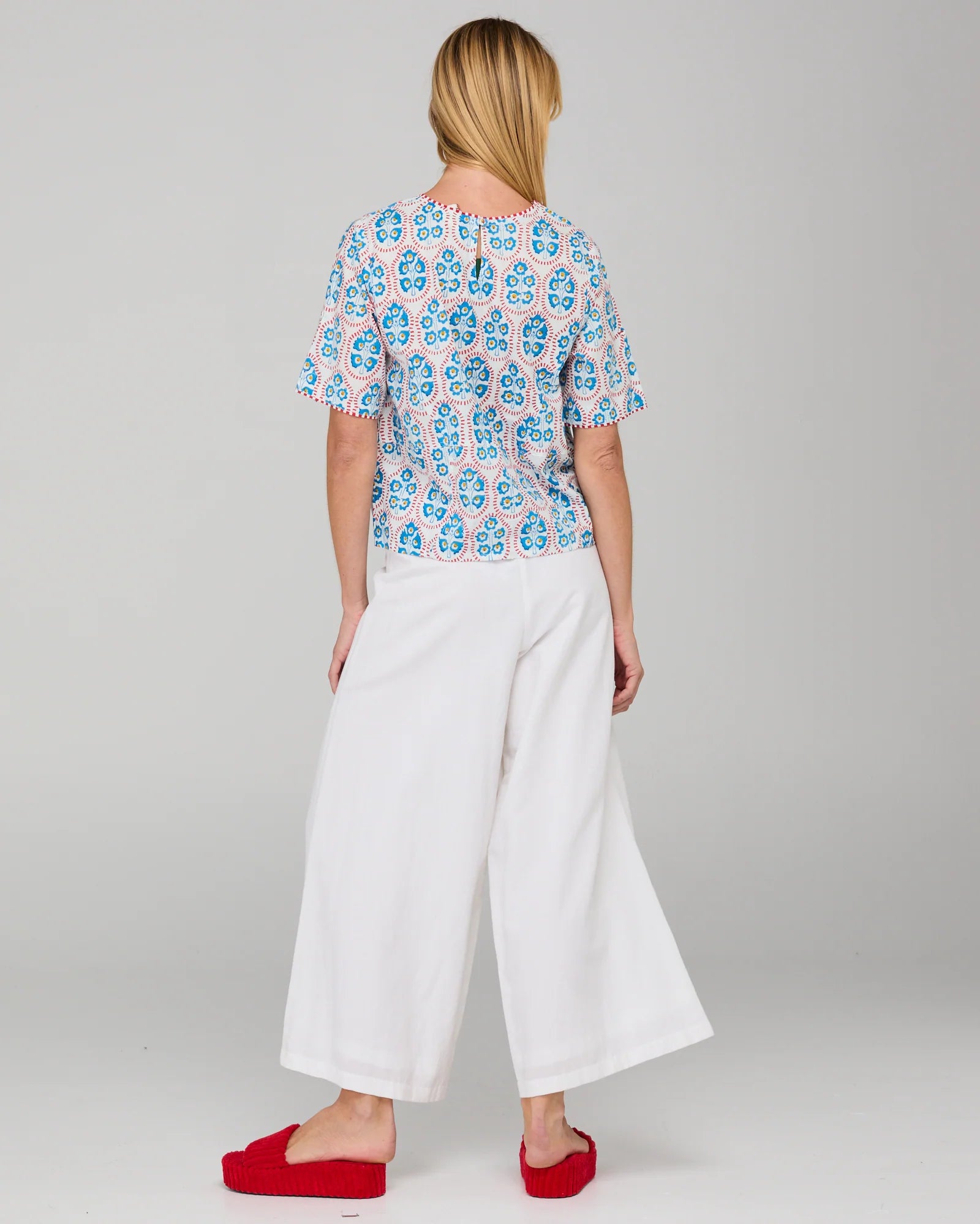 Guru Top- Emilia White