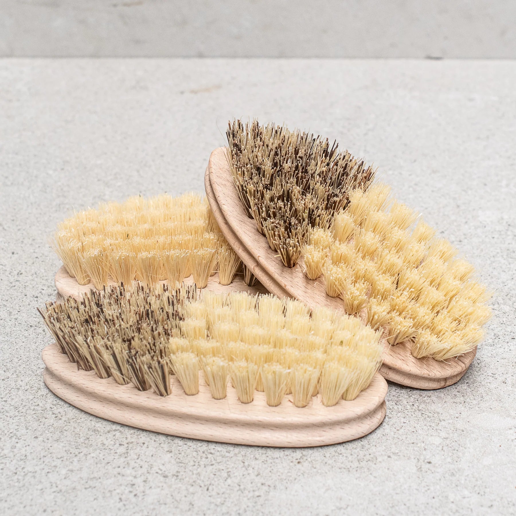 BrushVegetableFrench-Kellerbursten.webp