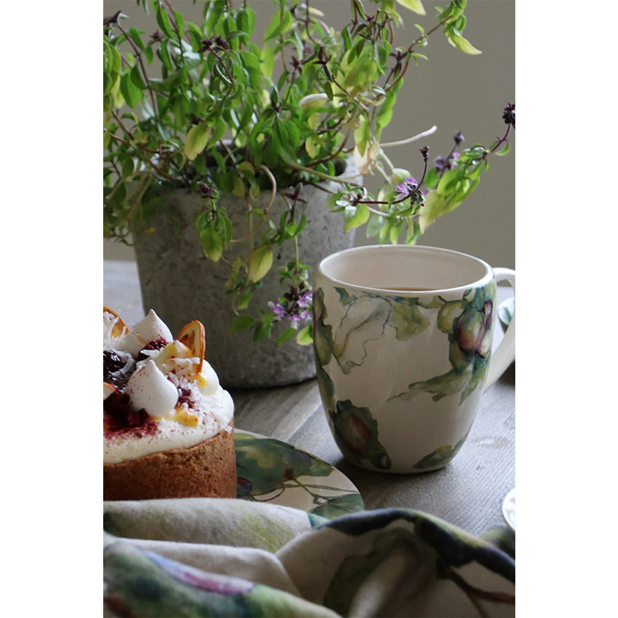 CCInteriors-Ivy_FigMugs2.webp