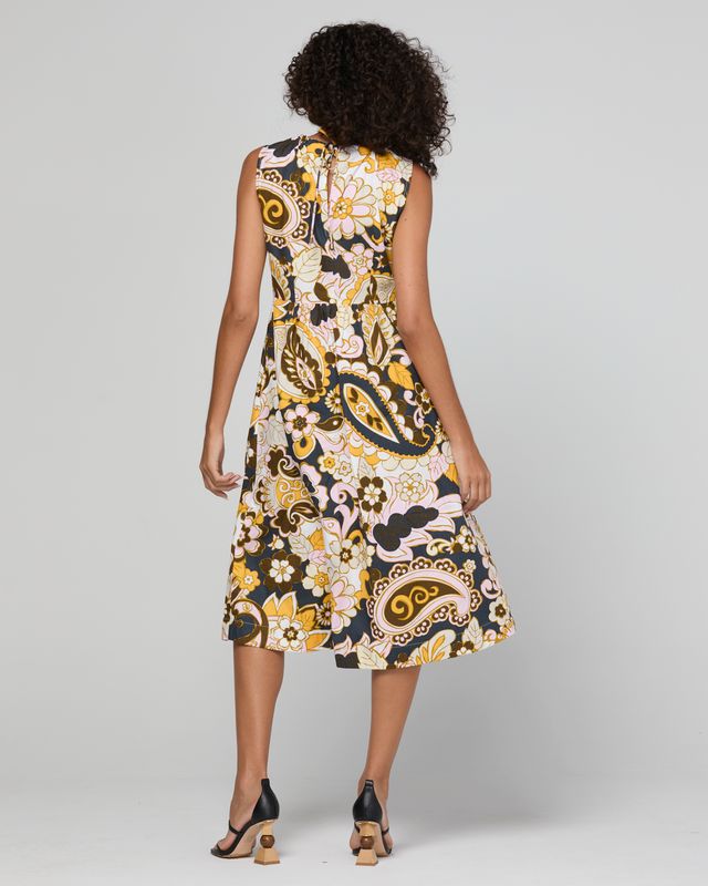 Carmen Dress- Thema