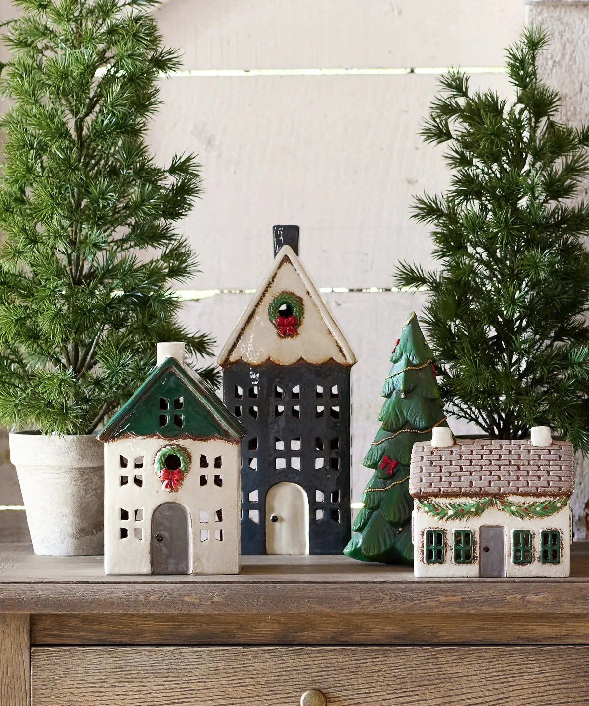 ChristmasTealightHouse-BluewithWreathLarge.webp