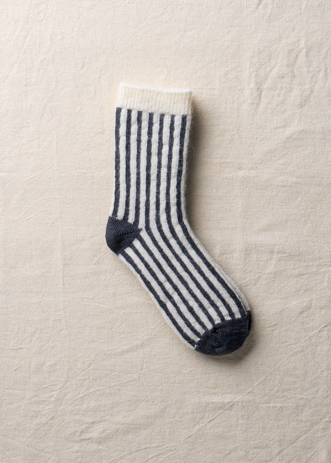 Yahae Cotton Mohair Stripes Socks in Charcoal