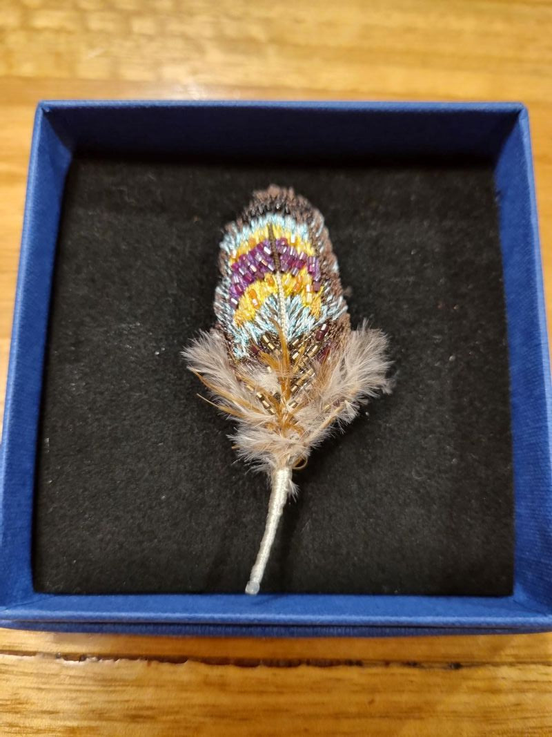 Trovelore Dove Feather Embellished Brooch Pin