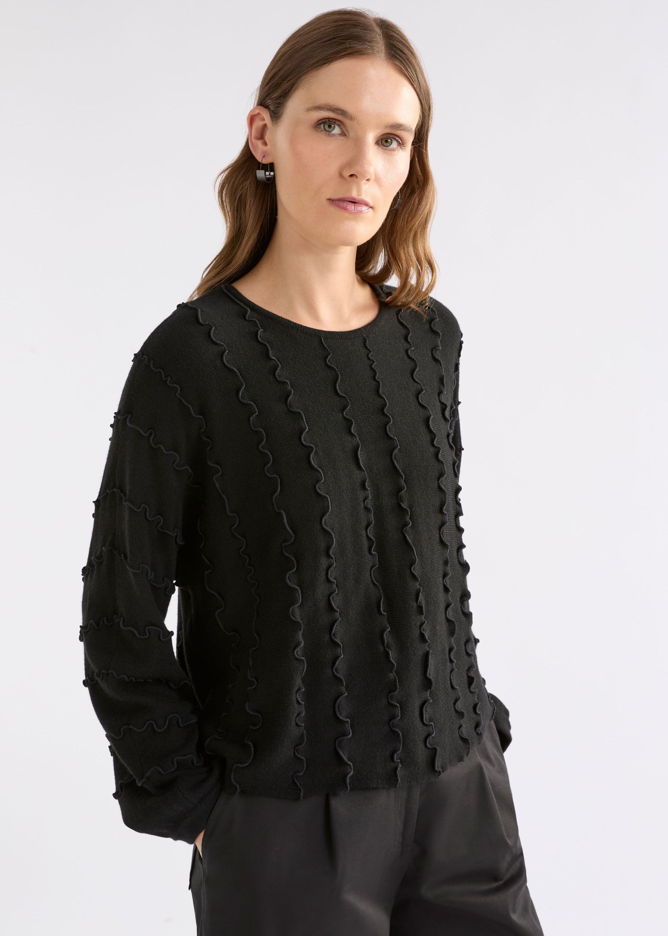 ELK Musse Sweater in Black