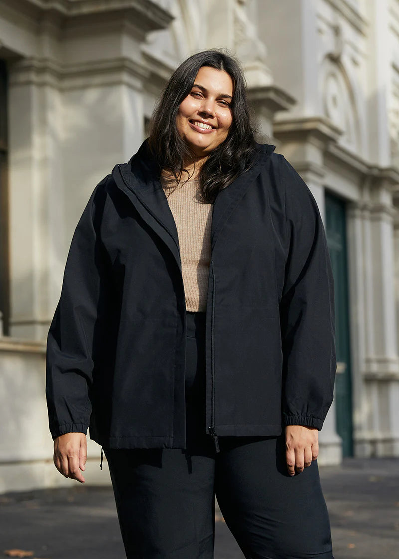 Amble Outdoors Waterproof Elements Raincoat in Black
