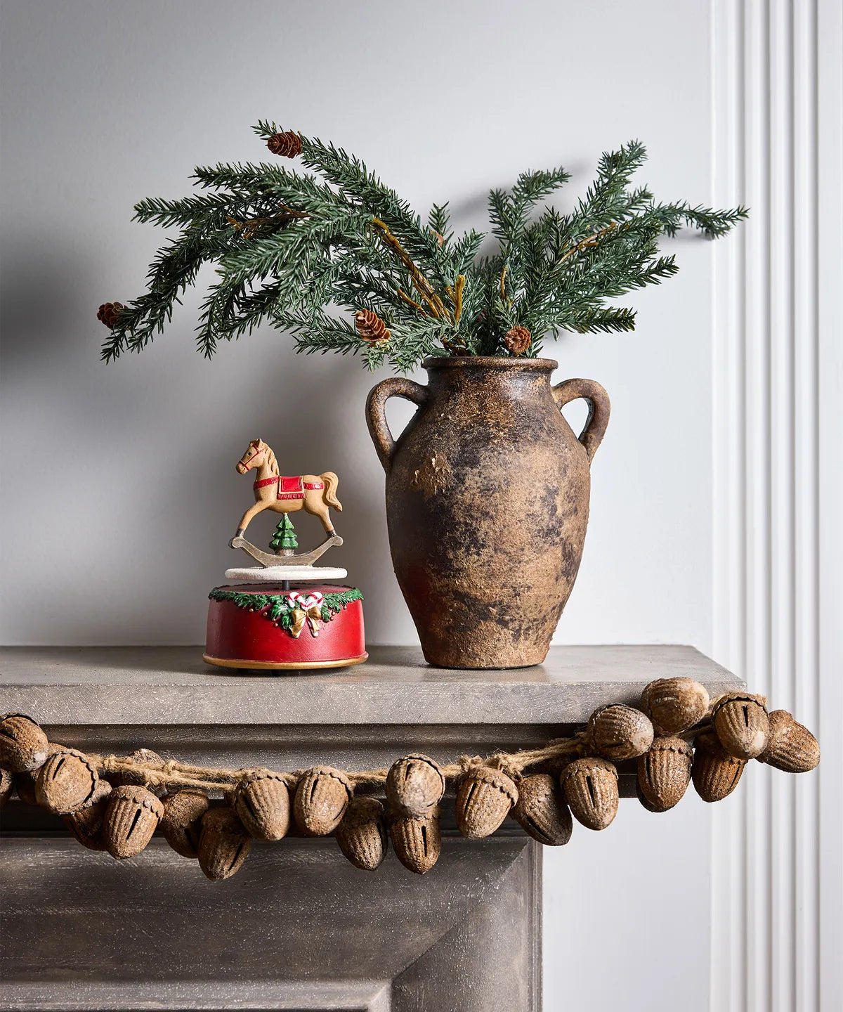 French Country Festive Acorn Garland