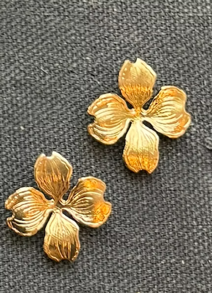We Dream In Colour Dogwood Stud Earrings