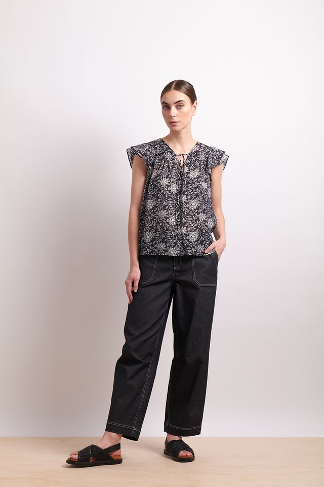 Neris In Print Top in Khol
