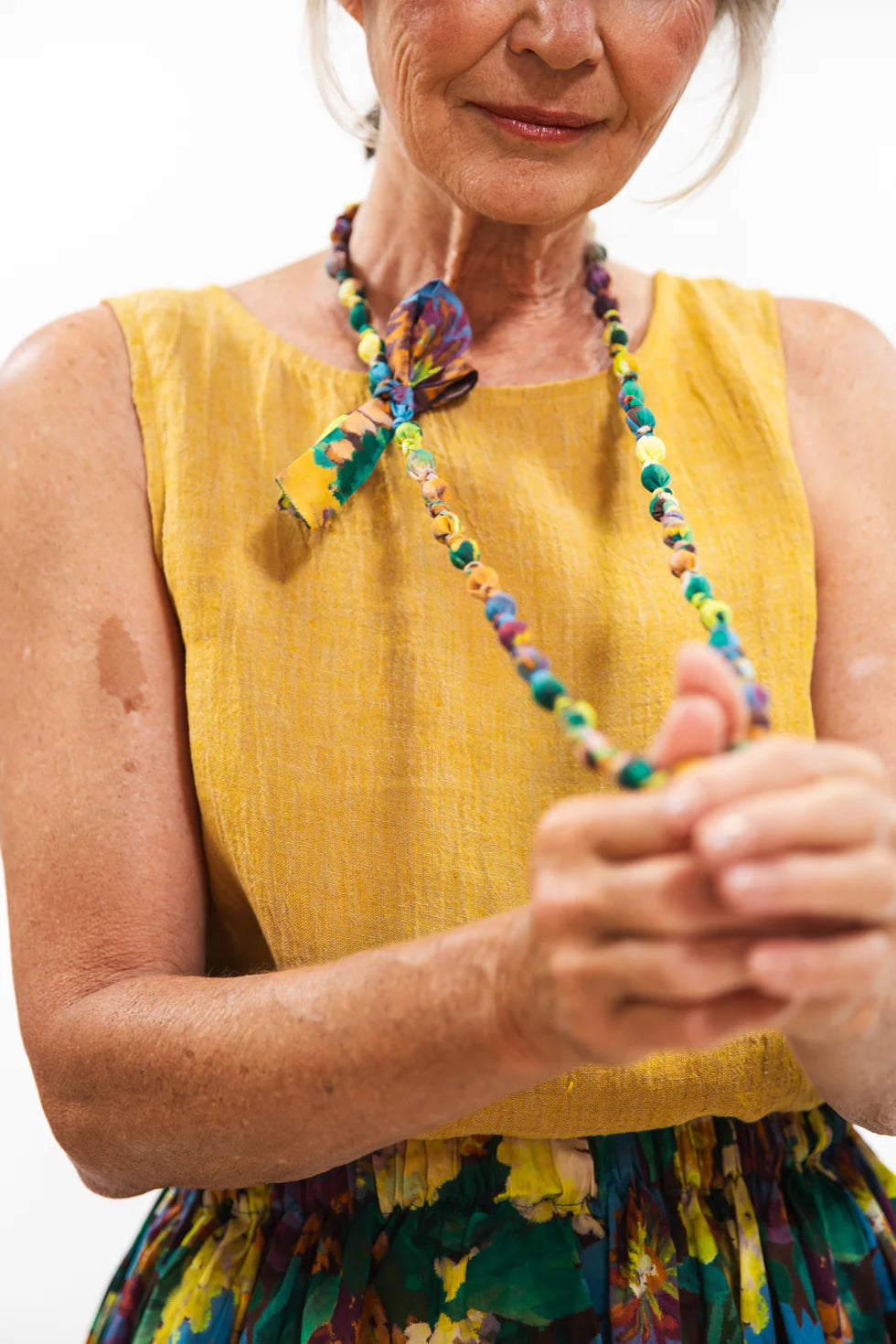 Eva's Sunday Julip Beads in Artists Bouquet Fabric