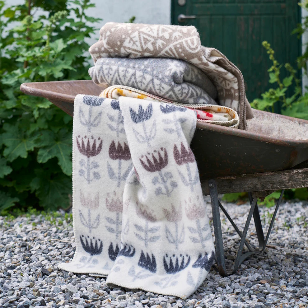 Tulip Wool Blanket- Grey