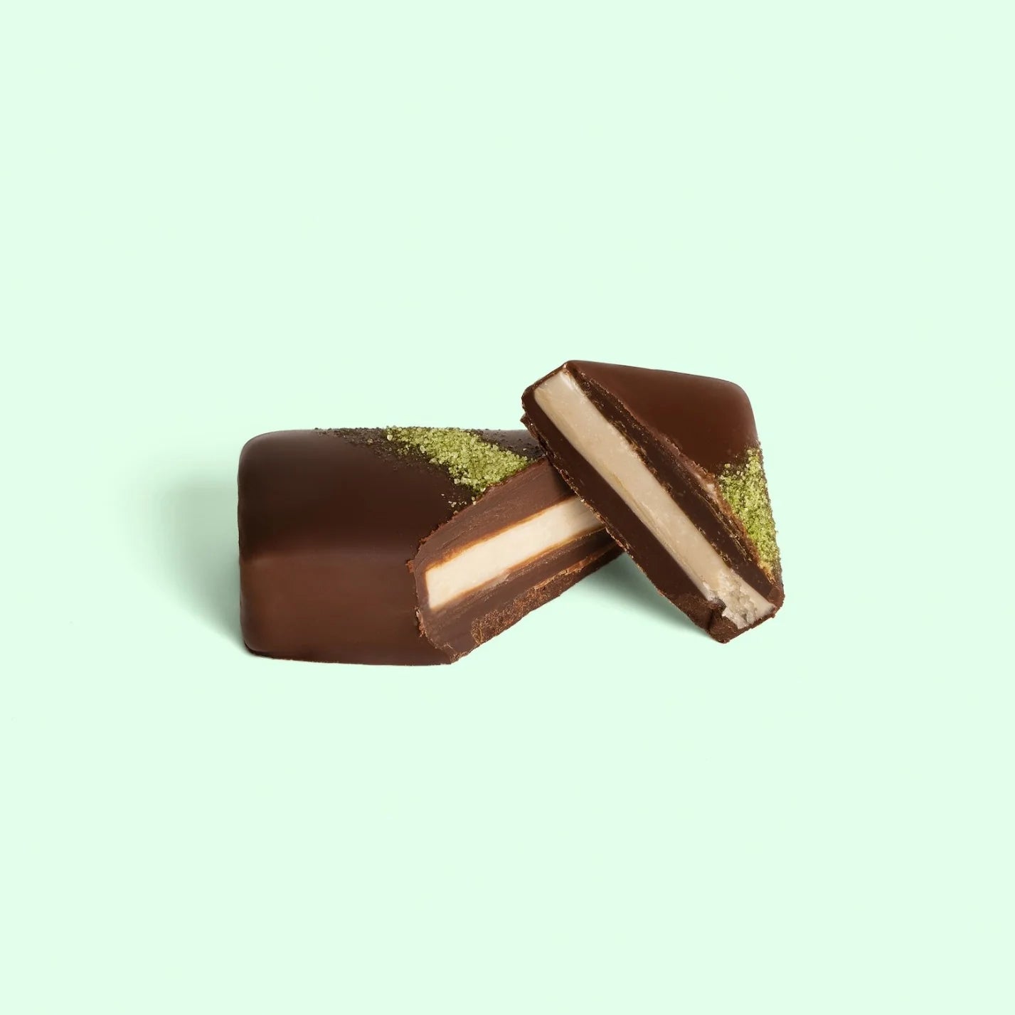 LocoLove_Peppermint40g_CutBar_Updated.webp