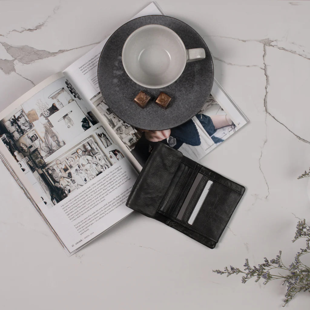 Dusky Robin Mabel Purse in Black