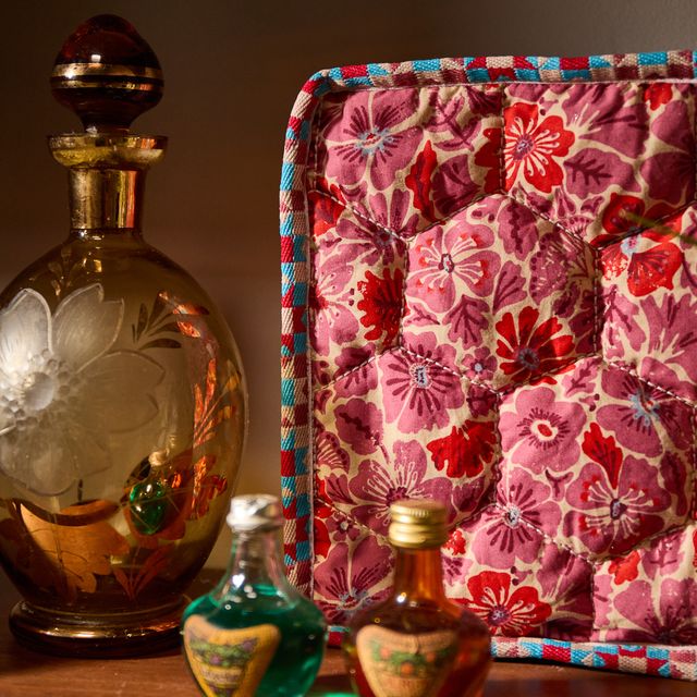 MagnoliaVanityBag-Poppy1.jpg