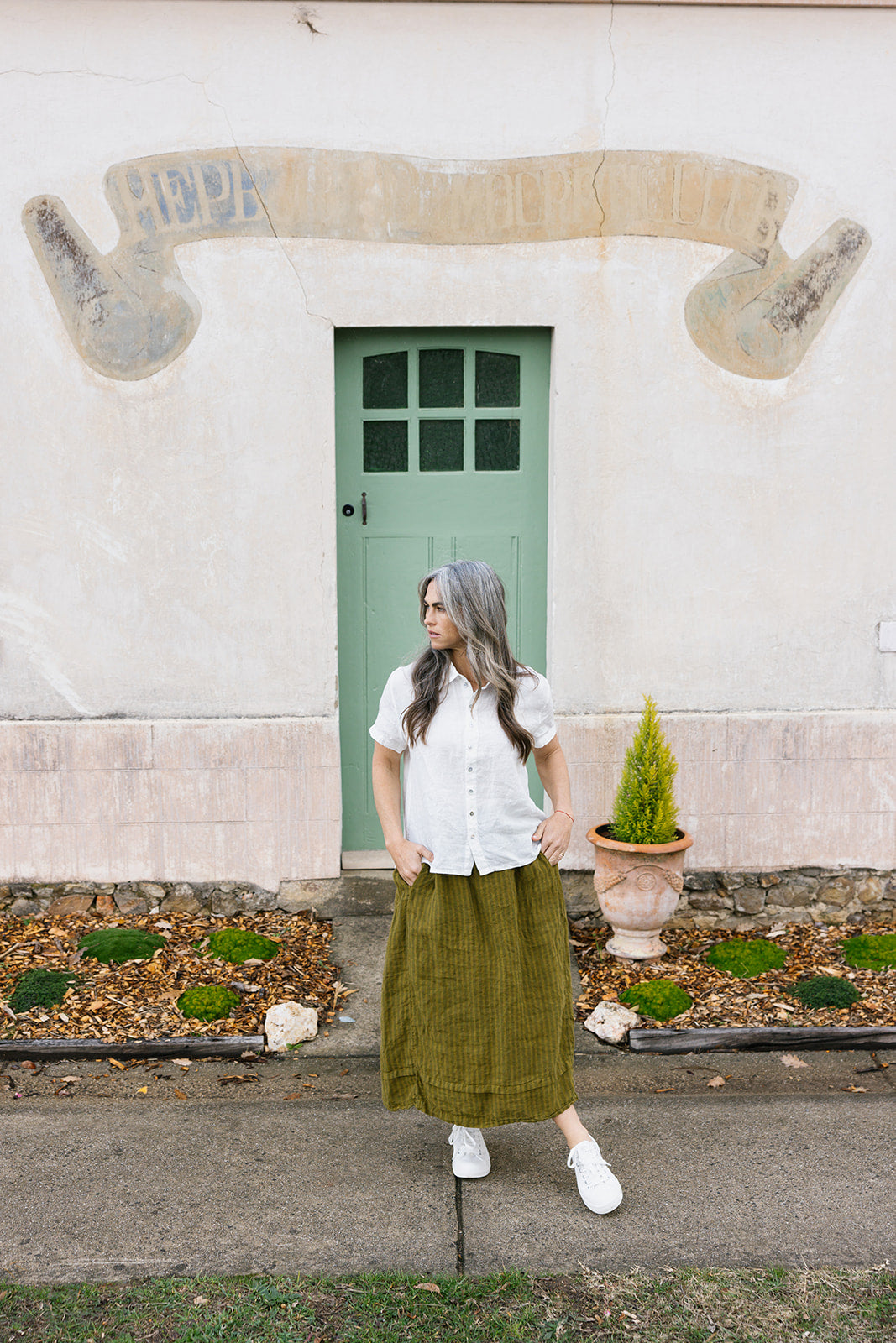 Metta Melbourne Cliff Linen Shirt in White