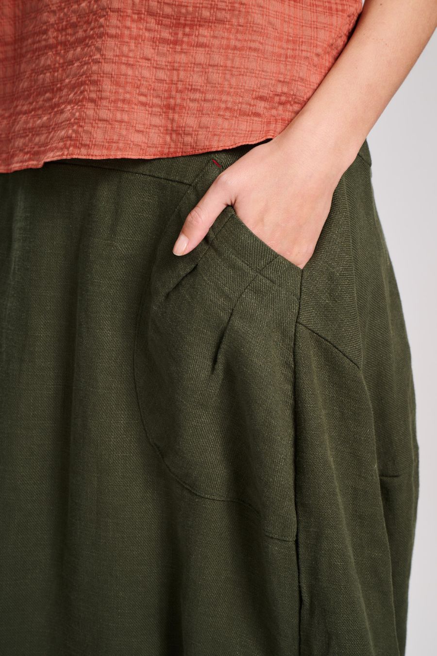 Milwaukee Fiesta Linen Skirt- Khaki