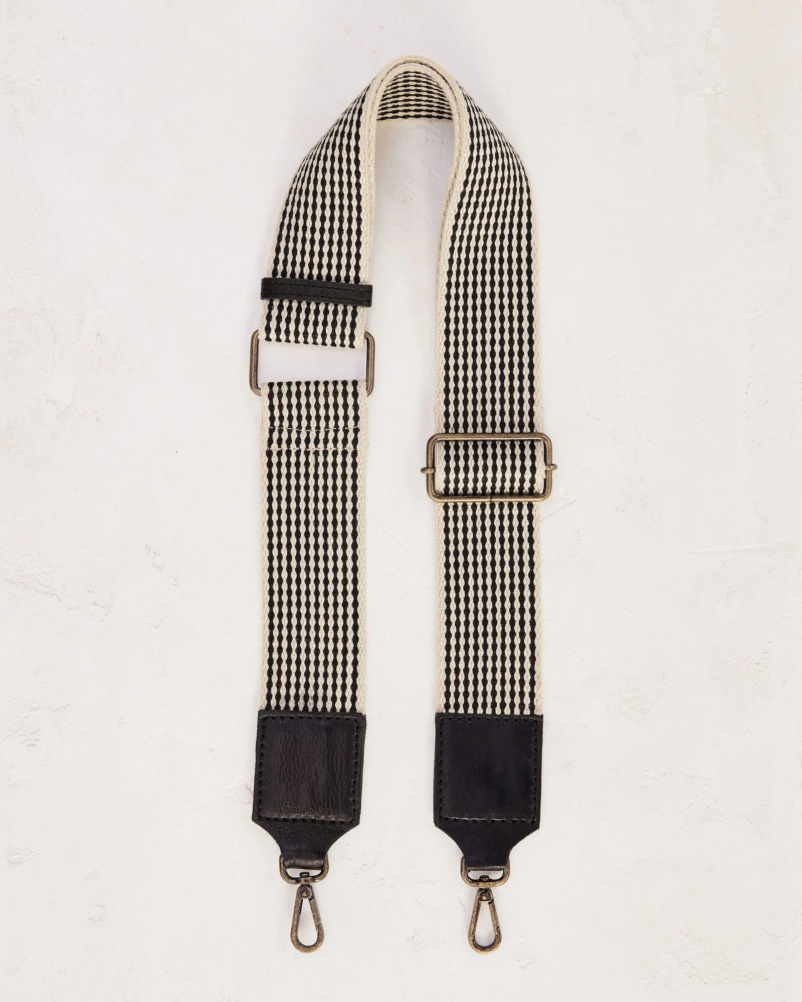 JuJu  Co Multi Webbing Strap in Black