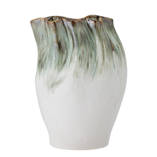 Nisha Vase- Green
