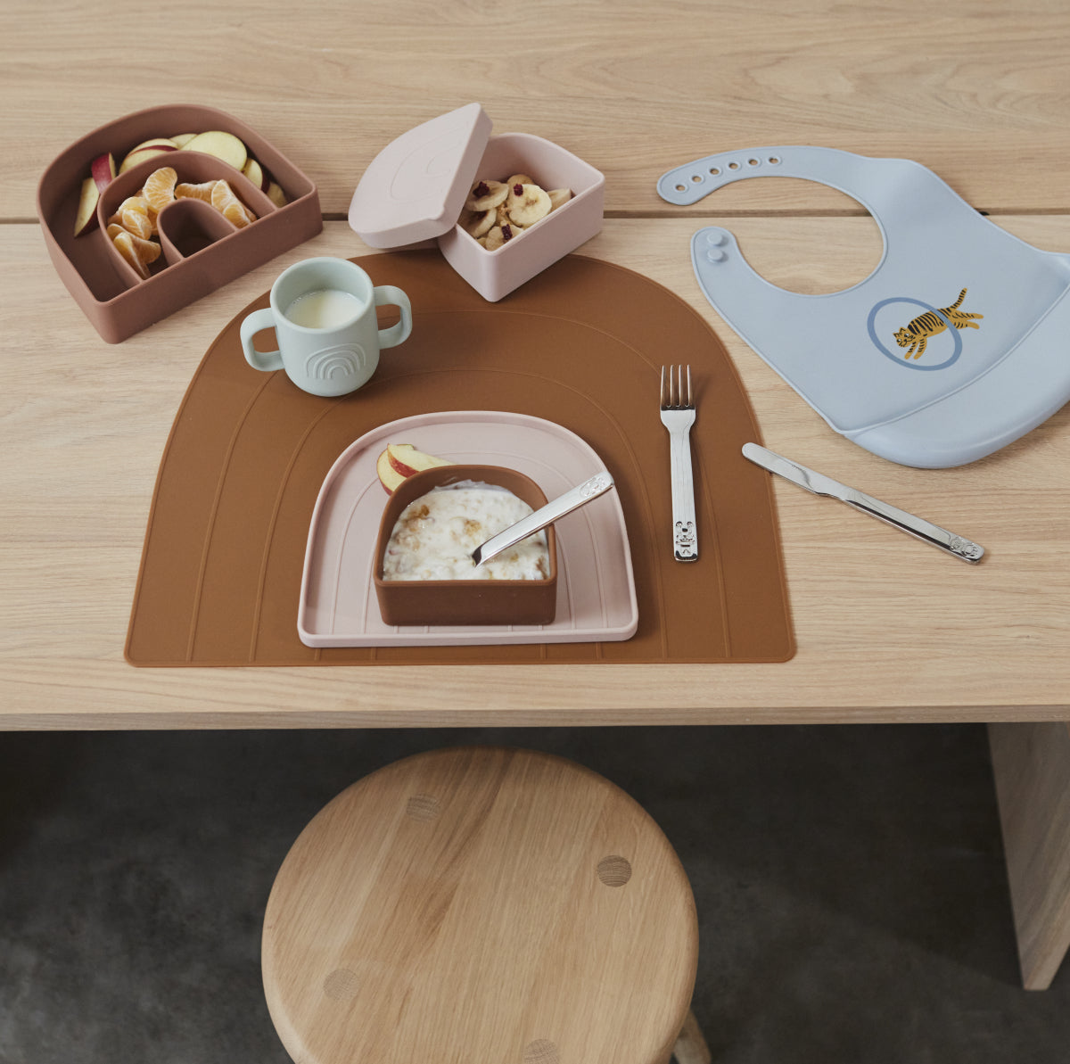 OYOYMini-SiliconeMealset_70a72305-a36f-4f9e-8436-4427a99f162f.jpg