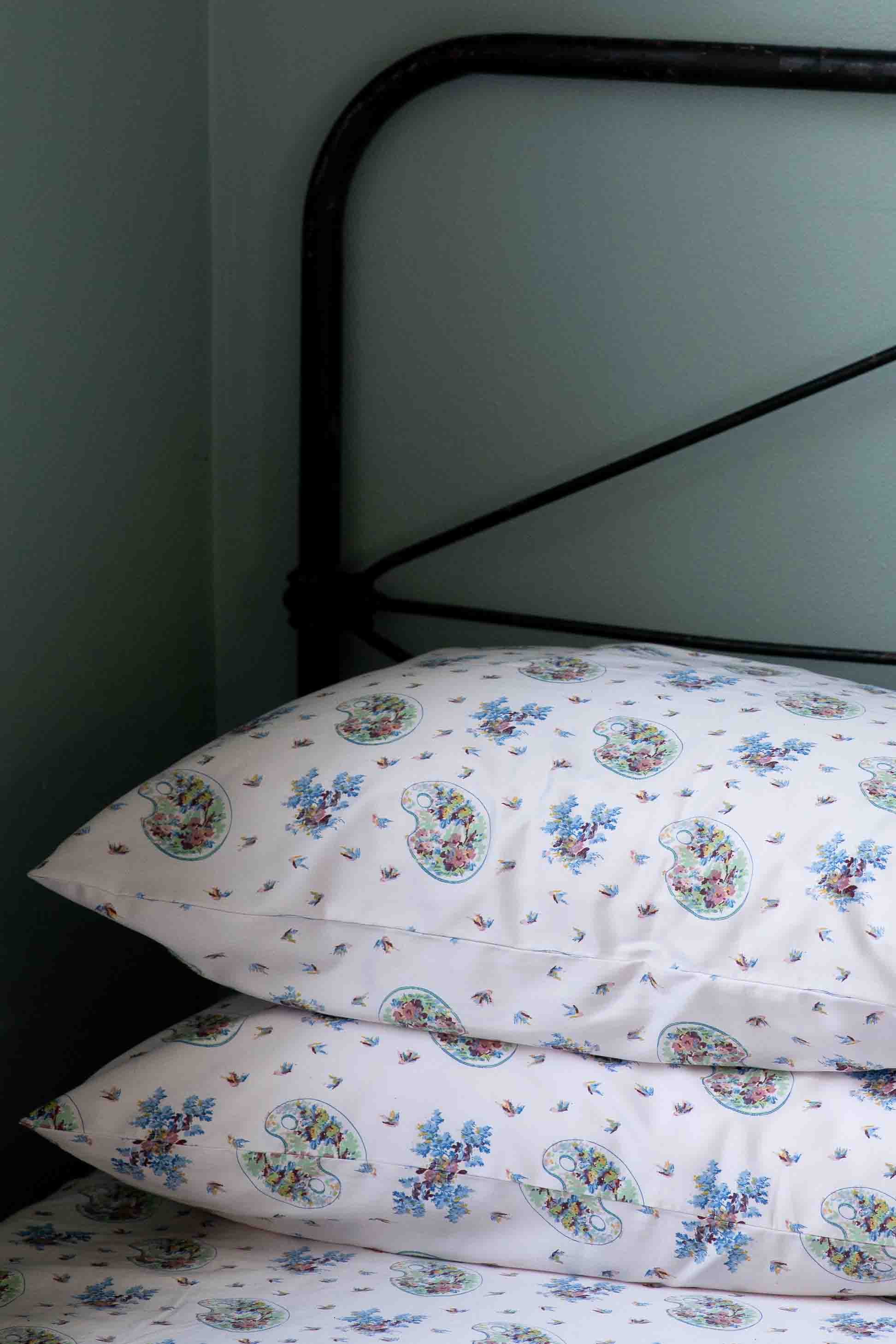 Palettes & Swallows Sheet Set