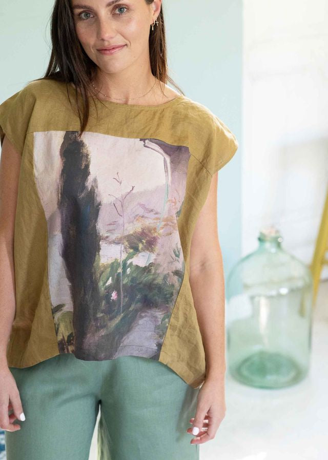 Lazybones Peggy Top in Garden View print