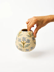 Pollen Vase- Blue Floret