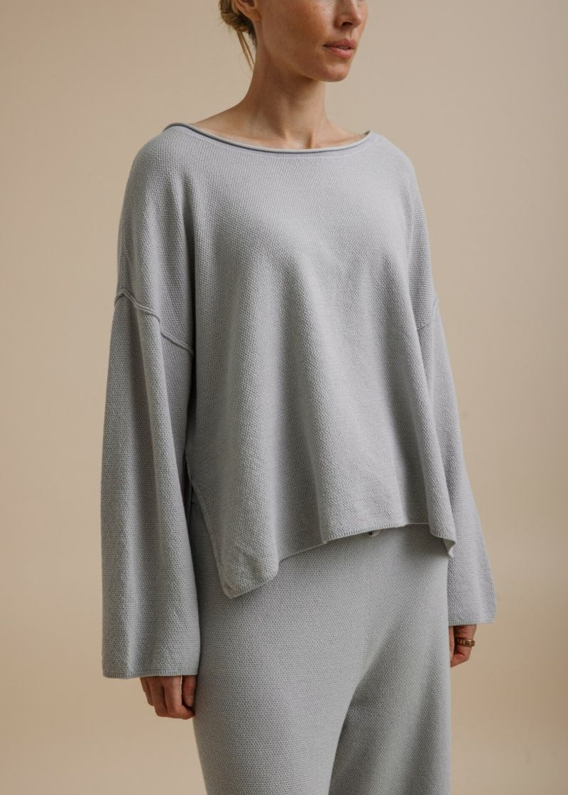 RetreatPullover_Sky_1313298.jpg