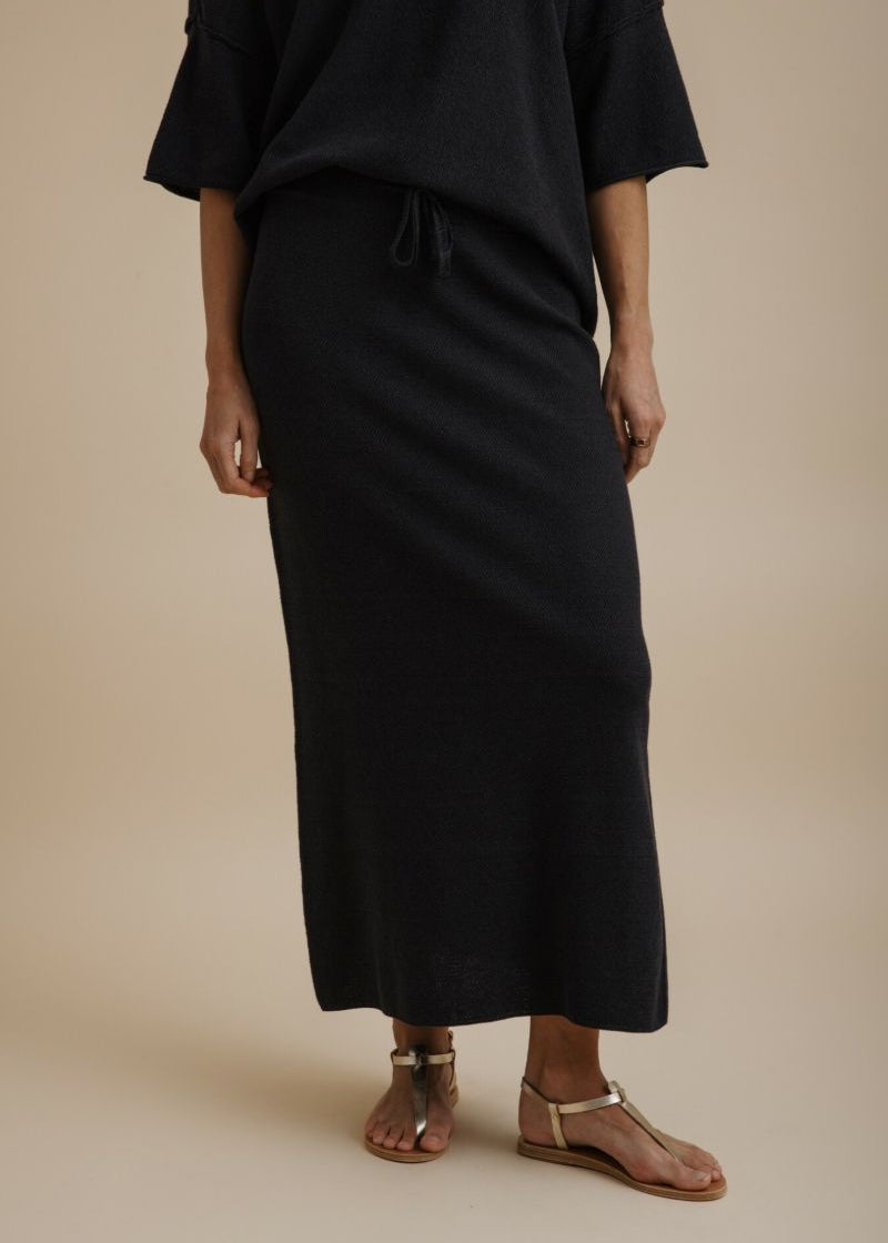 RetreatSkirt_DeepOcean_1313306.jpg
