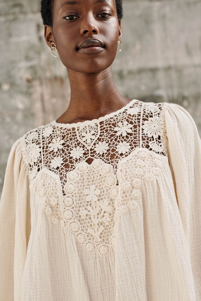 Riya_Blouse-Cream-Louise_Misha.jpg
