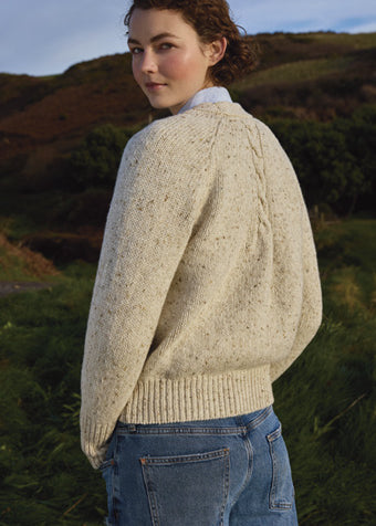 SM112M_Raglan_Cable_Cardigan-Back_249_Bainin.jpg