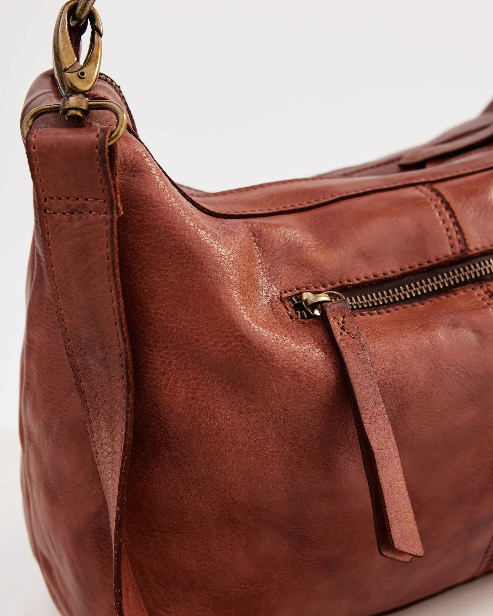 Signature Slouchy Bag- Cognac