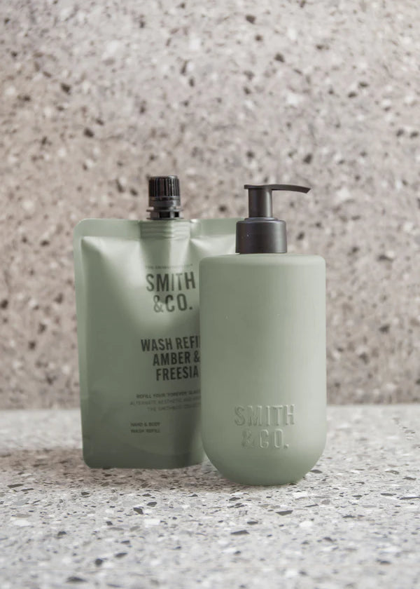Smith_Co_Amber-_-Freesia_Wash-Refill_3.webp