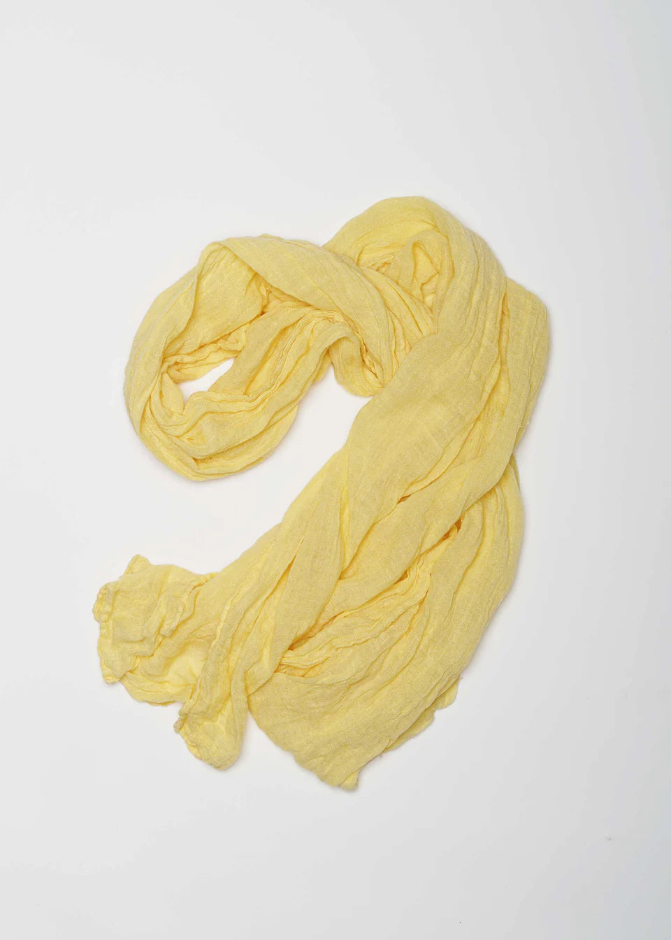 Soft-scarf-Daffodil_960x_crop_center_7ea00c1f-42fd-4aa5-9406-89971f58f570.webp