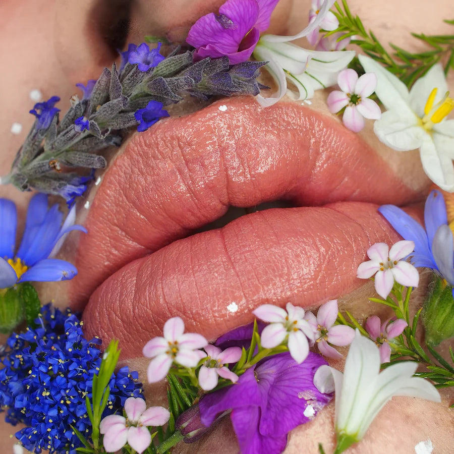 Suzy Lipstick- Satin