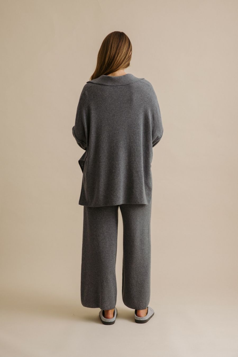 Winter Retreat Collar Pullover- Ash