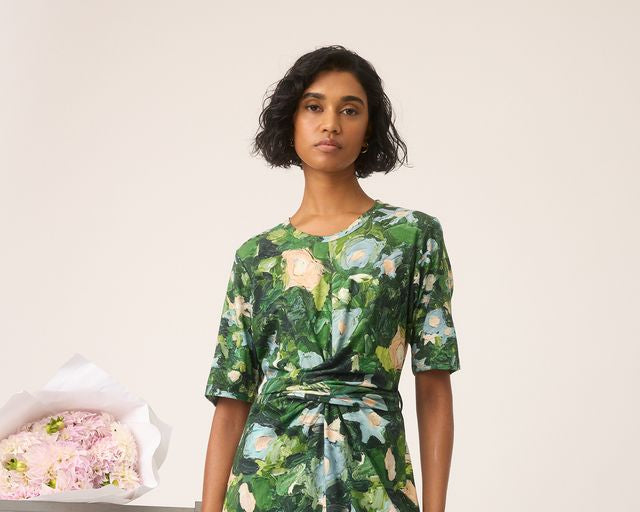 Terra Short Sleeve Wrap Dress- Garden