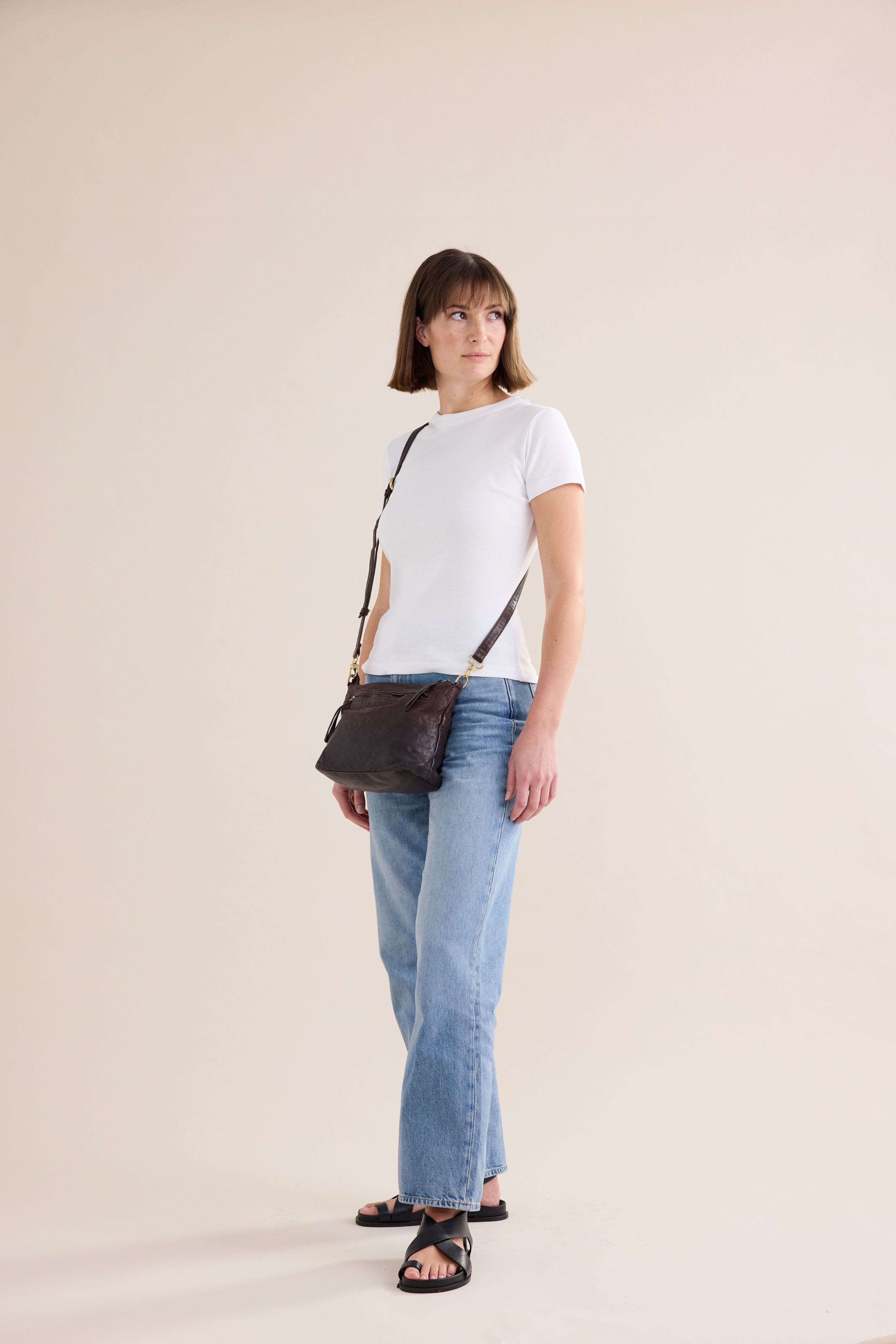 Tumbled Large Essential Pouch- Chocolate