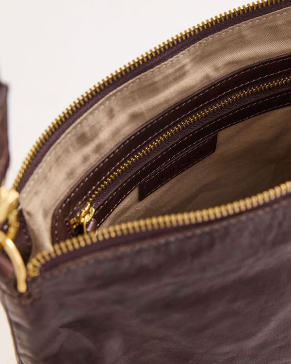 Tumbled Large Essential Pouch- Chocolate