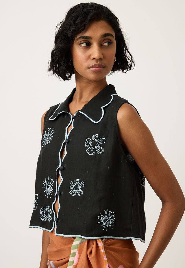 Tuva Vest- Charcoal Embroidered