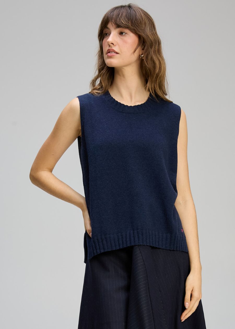Zaket & Plover Essential Cotton Cashmere Vest in Dark Denim