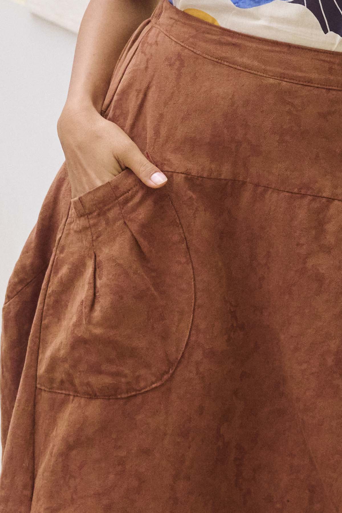 Milwaukee Del Arte Linen Skirt- Caramel