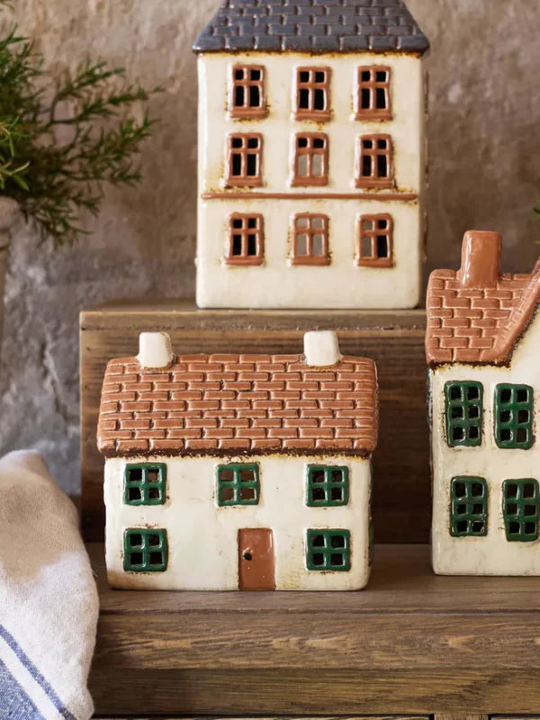 french-country-cotswolds-country-tea-light-cottage-cream-2_1800x1800_d2dfd3fc-a1fe-4ea2-9784-b3118edccc09.webp