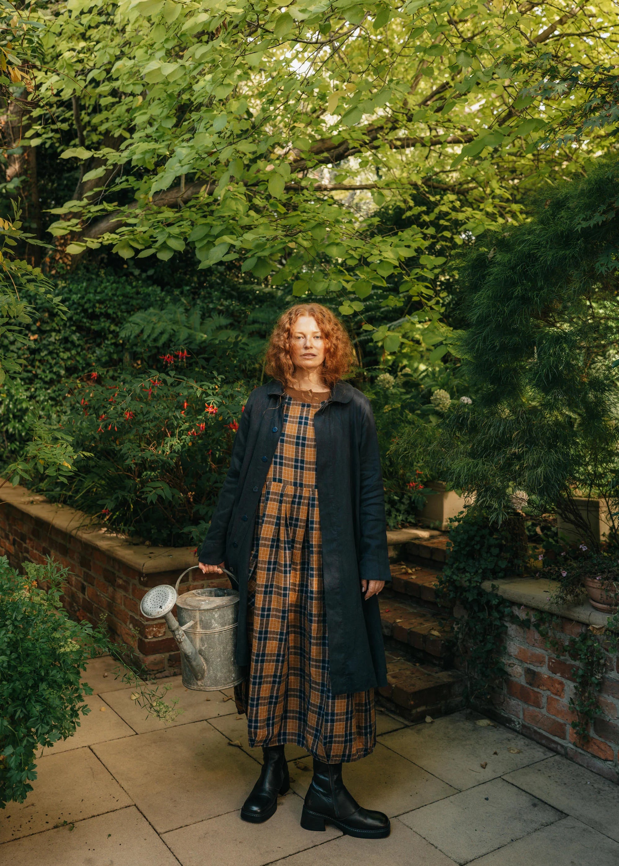montaigne-french-linen-button-through-jacket-peter-pan-collar-navy1_1997x3000_b70639fa-c893-4162-876e-2f1c5fa3b688.webp