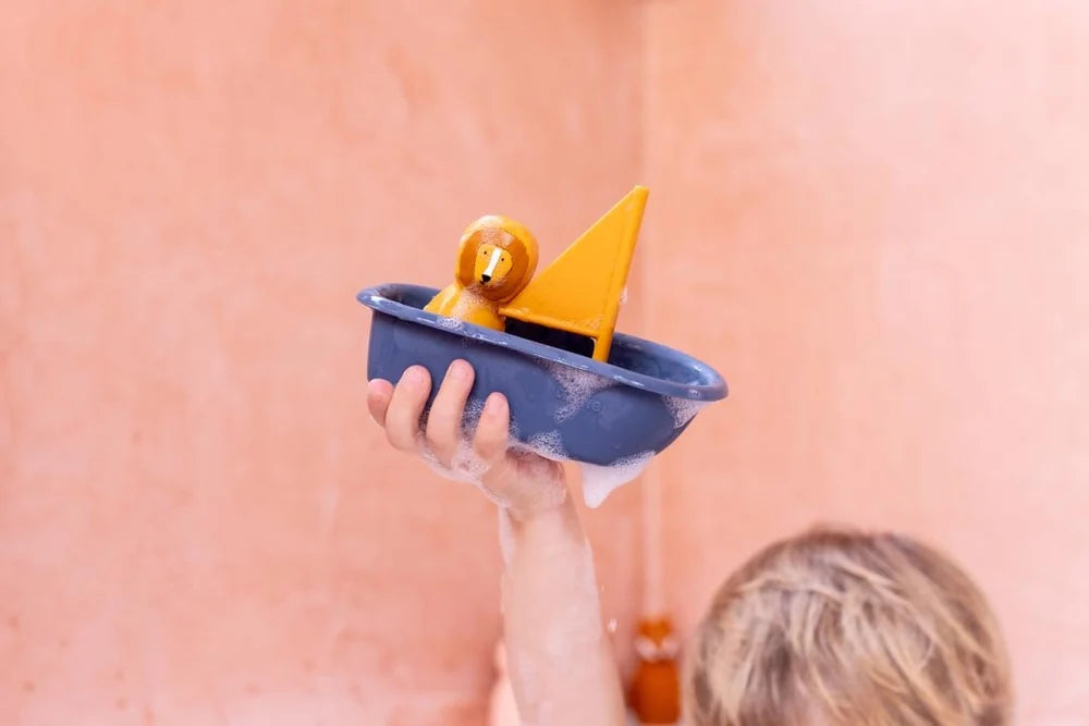 Trixie Bath Toy Sailboat Mr. Lion