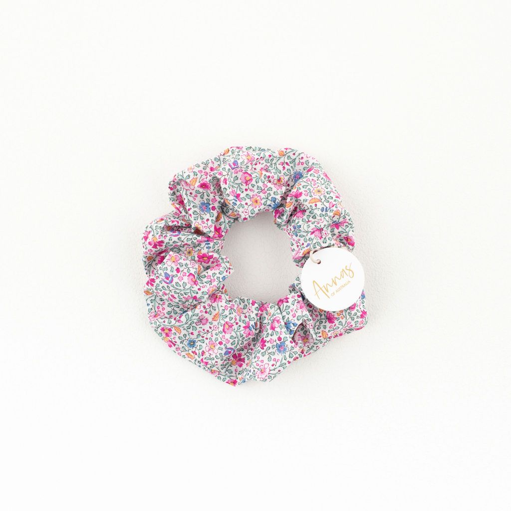 AnnasOfAustralia_SummerScrunchie.jpg