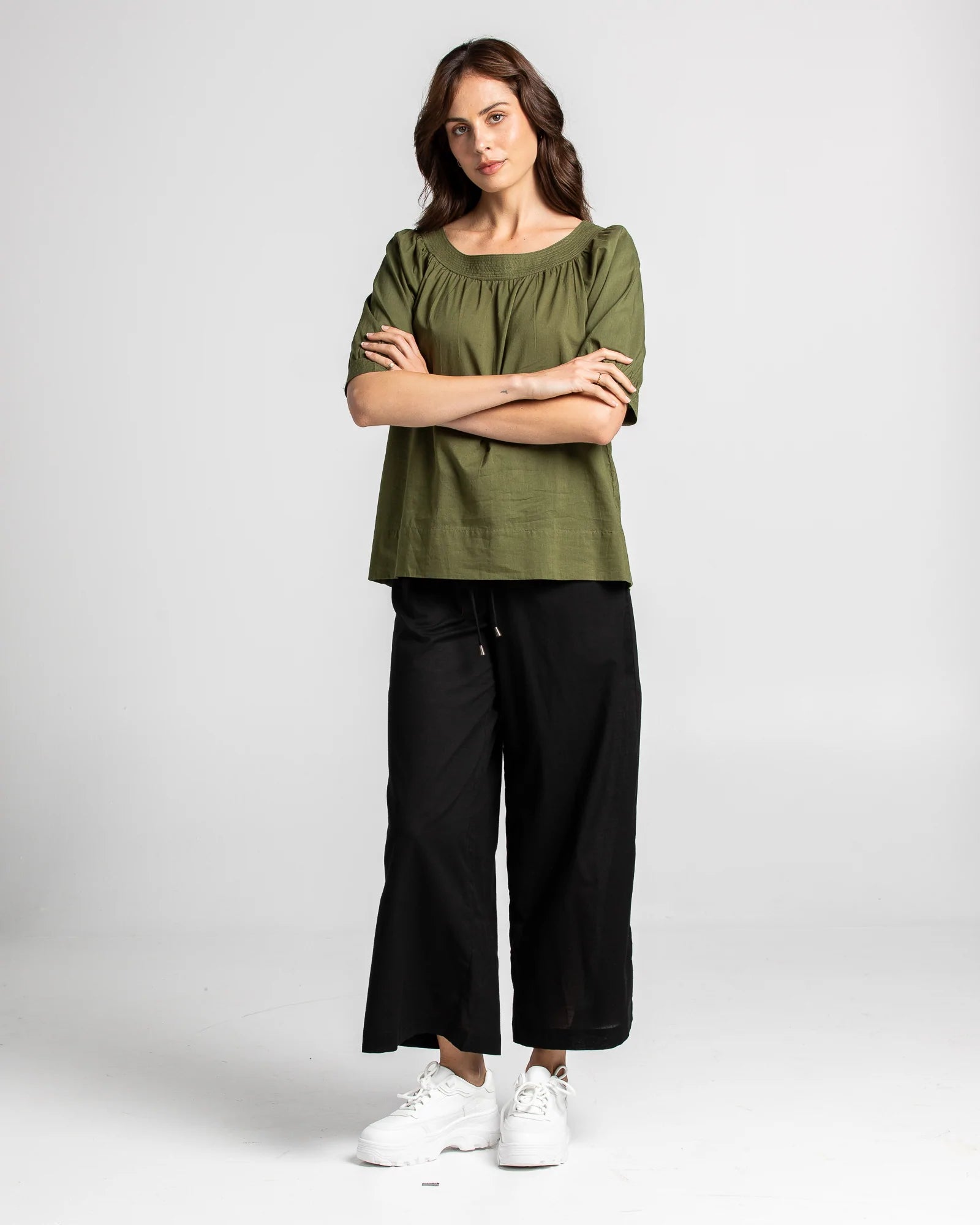 Ria Pant-Black