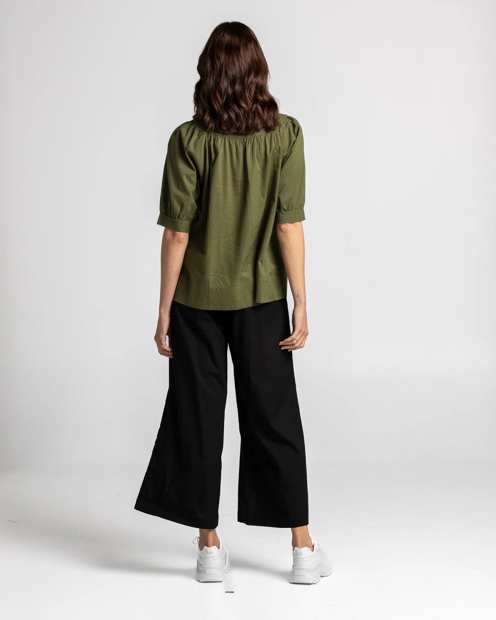 Ria Pant-Black