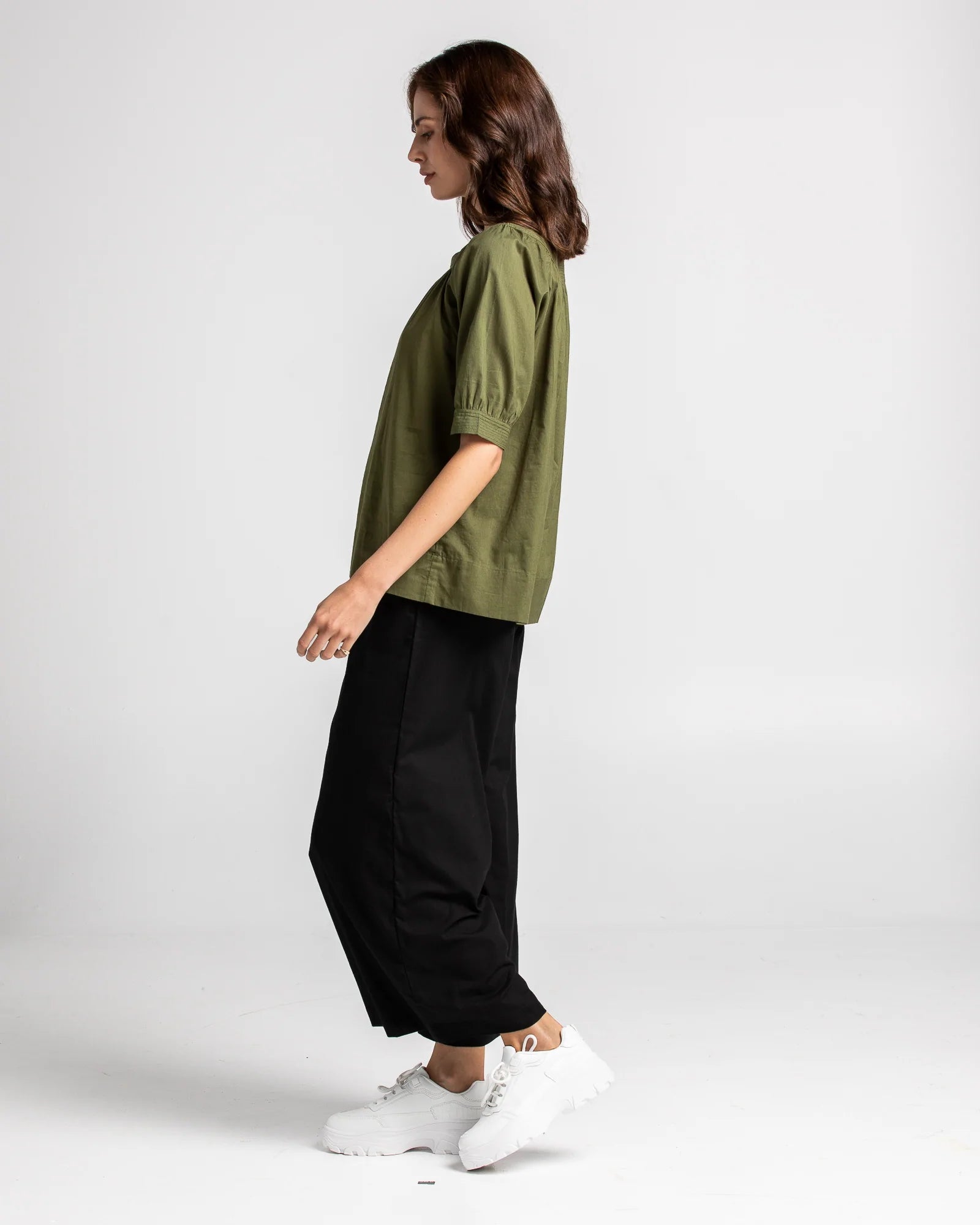Ria Pant-Black
